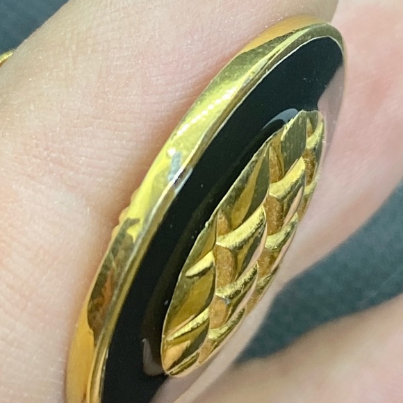 St John Vintage Clip-Ons - Picture 7 of 8